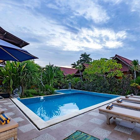 Dream Beach Inn Nusa Lembongan  Exterior photo