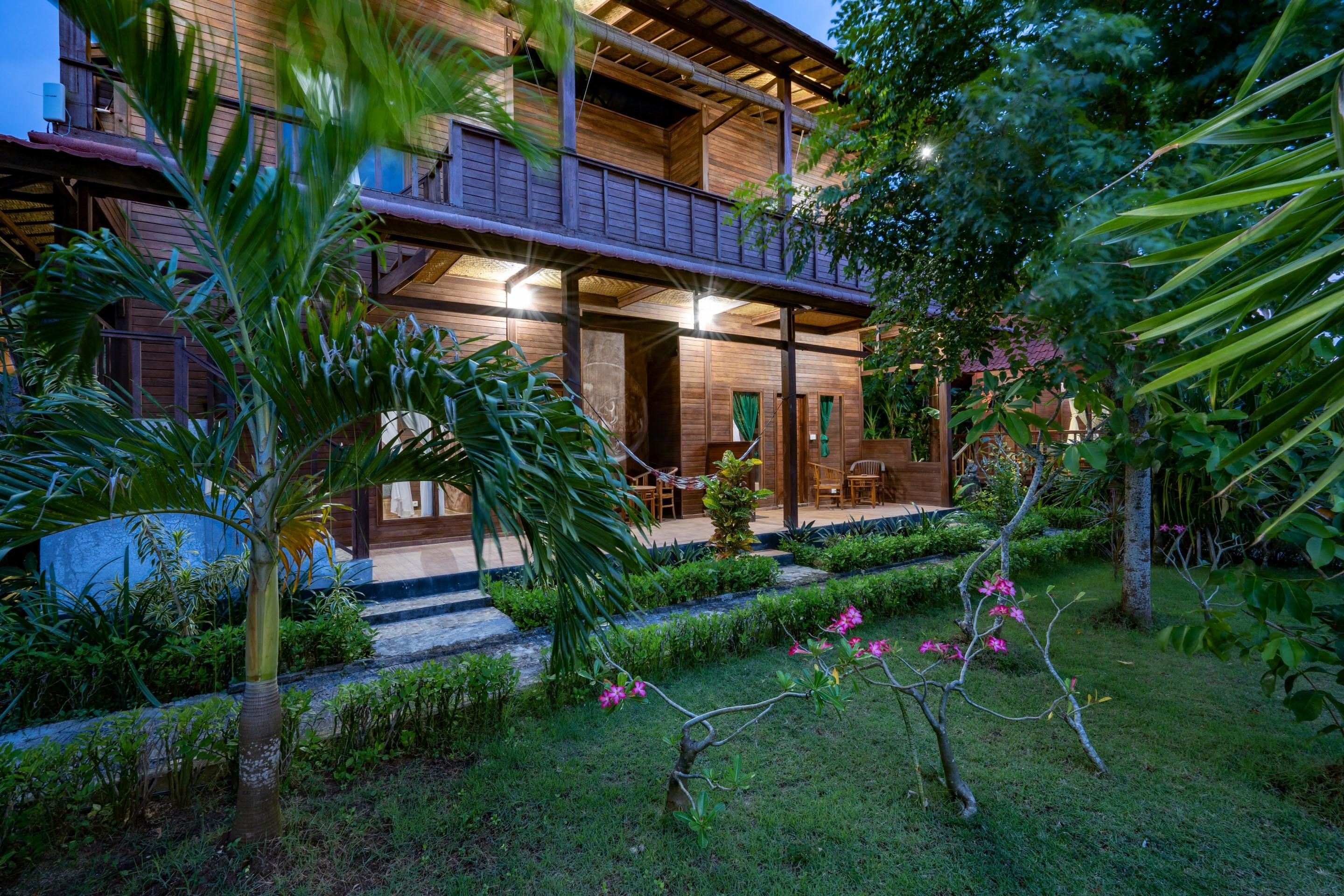 Dream Beach Inn Nusa Lembongan  Exterior photo