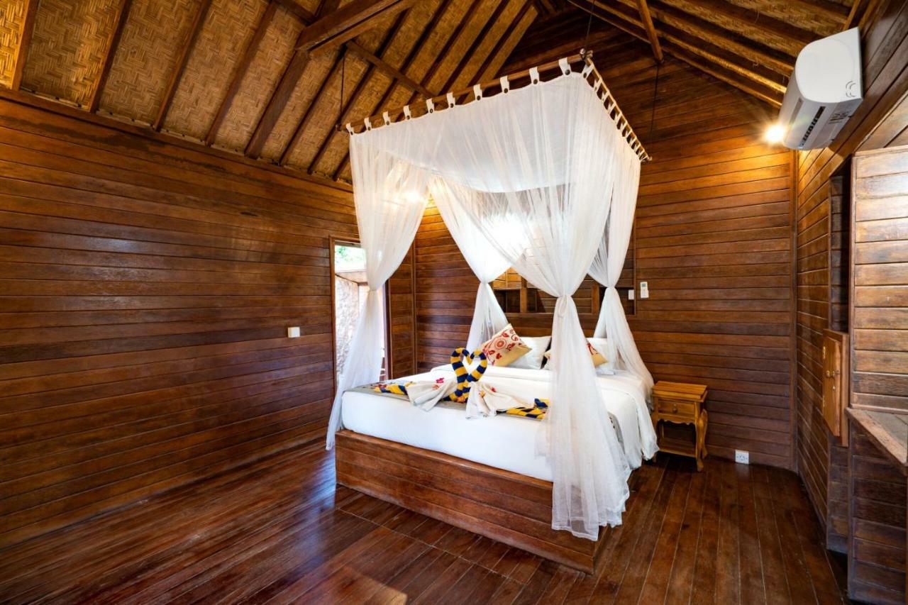 Dream Beach Inn Nusa Lembongan  Exterior photo