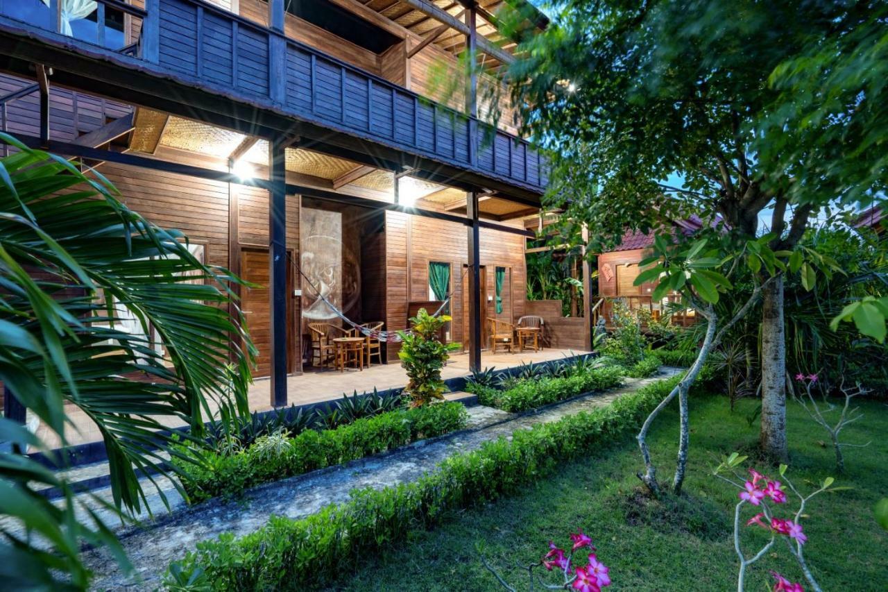 Dream Beach Inn Nusa Lembongan  Exterior photo